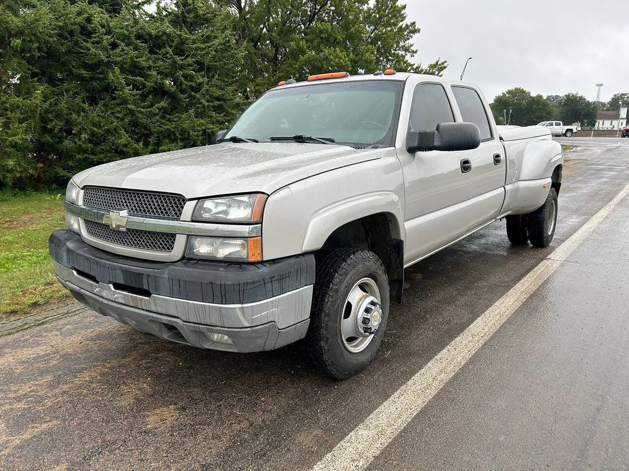 Used 2004 Chevrolet Silverado 3500 4x4 Crew Cab w/ Heavy-Duty Power Package image 12