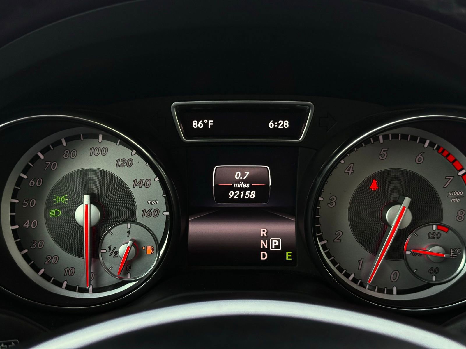 Used 2015 Mercedes-Benz GLA 250 4MATIC image 36