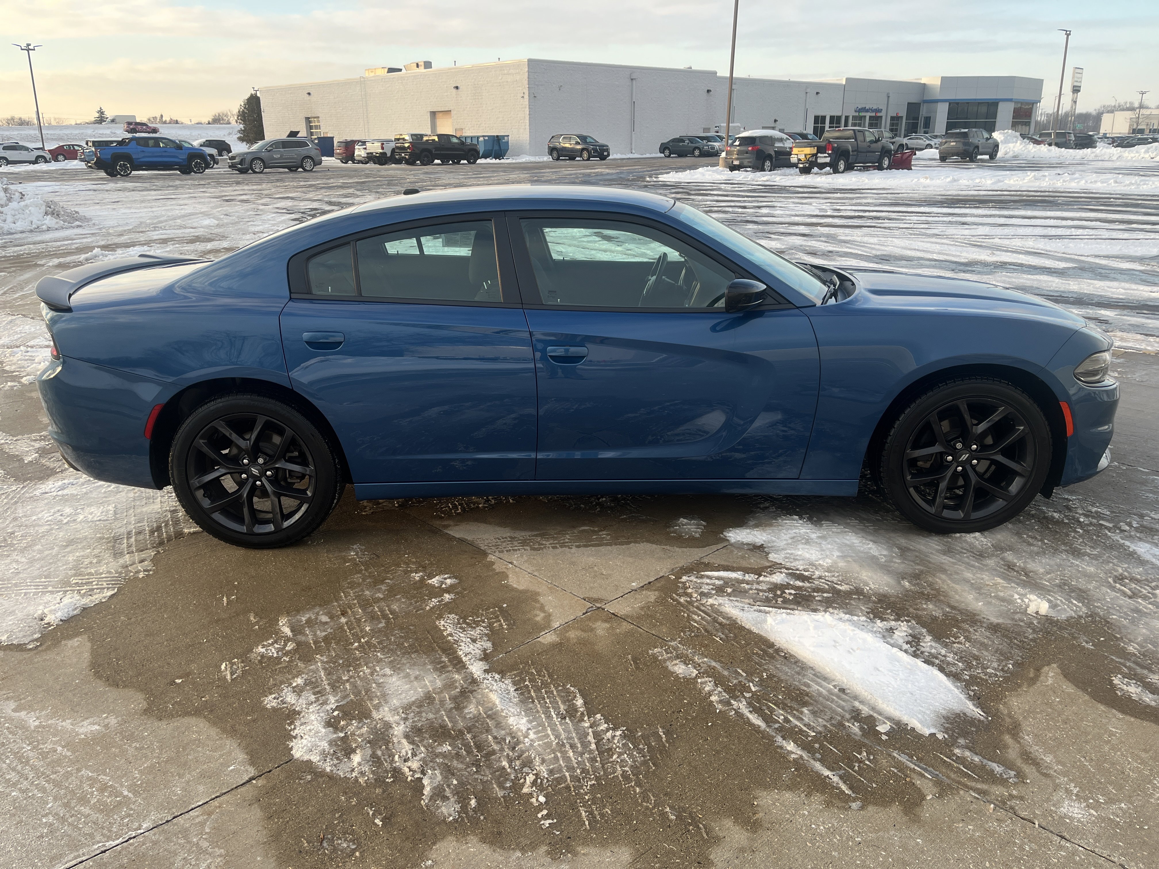 Used 2021 Dodge Charger SXT w/ Blacktop Package image 7