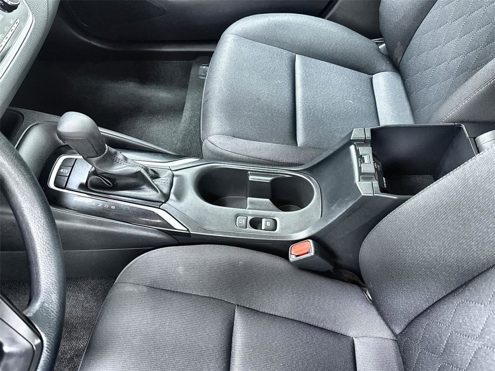 Used 2024 Toyota Corolla LE FWD image 16