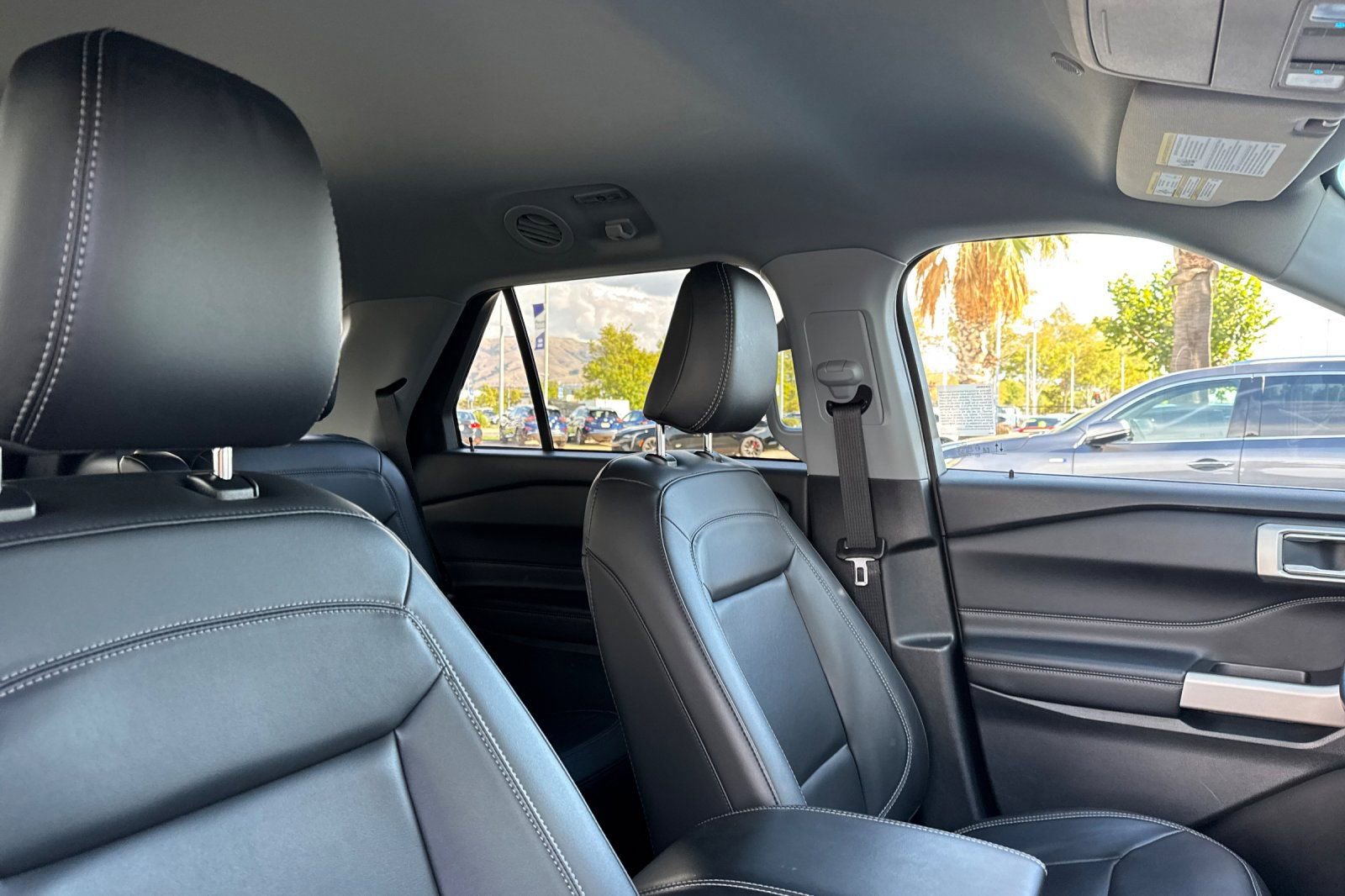 Used 2023 Ford Explorer XLT w/ Equipment Group 202A image 18