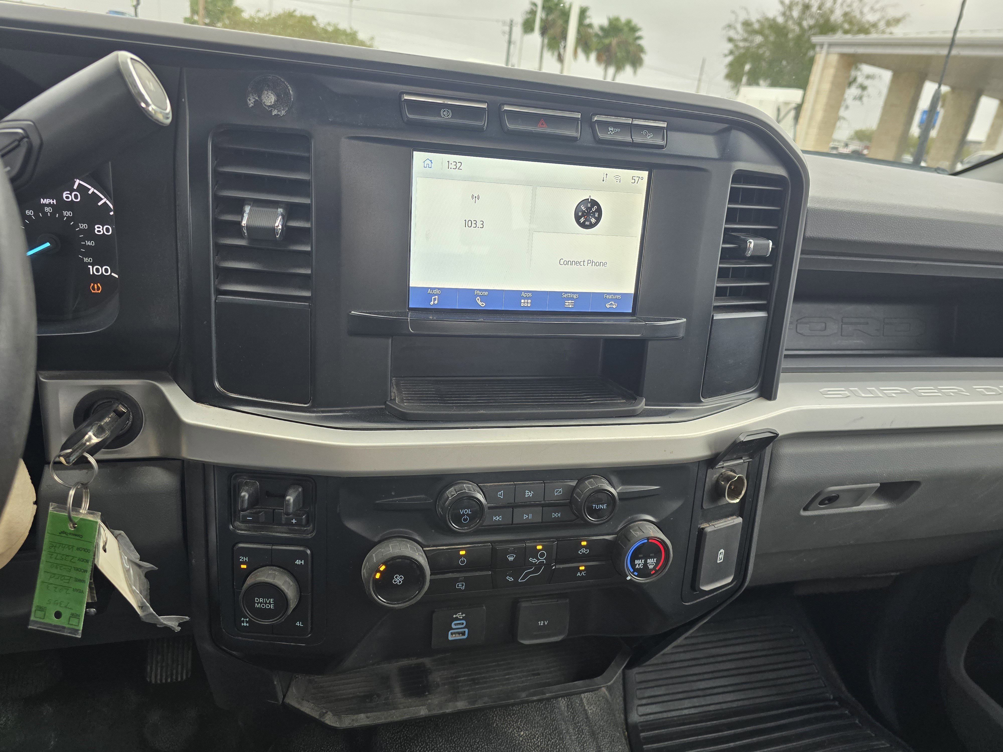 Used 2023 Ford F250 XL w/ FX4 Off-Road Package image 12