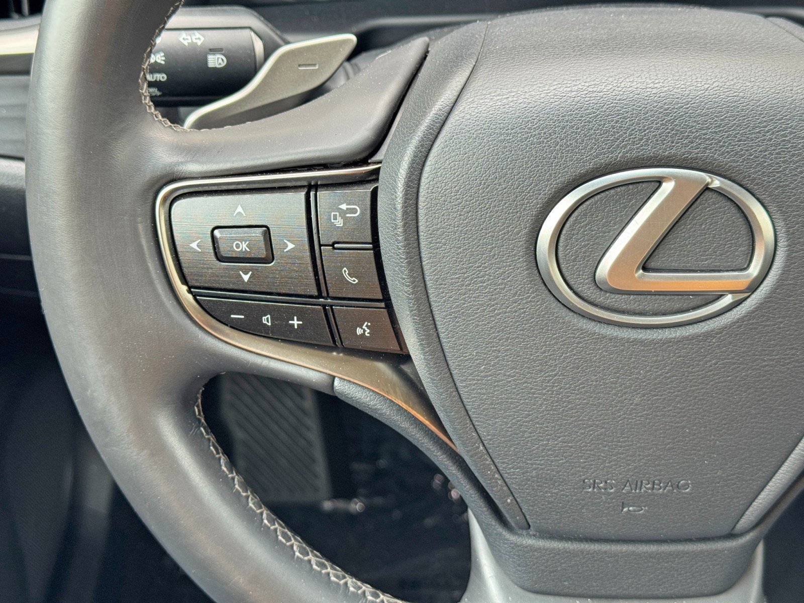 Used 2021 Lexus ES 300h w/ Premium Package FWD image 22