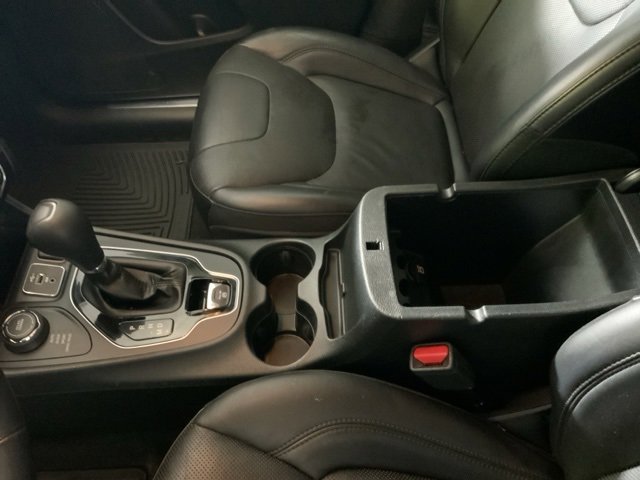 Used 2019 Jeep Cherokee Limited image 42