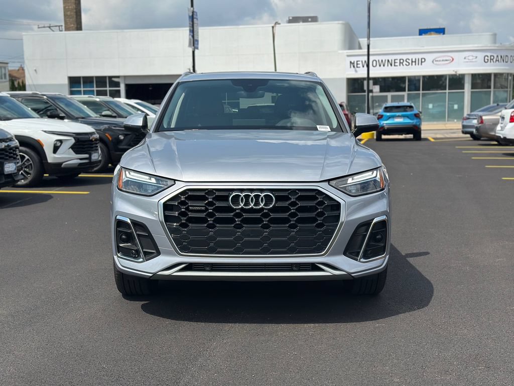 Used 2023 Audi Q5 2.0T Premium w/ Convenience Package AWD/4WD image 11