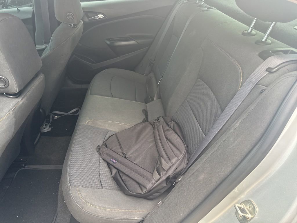 Used 2017 Chevrolet Cruze LS FWD image 7