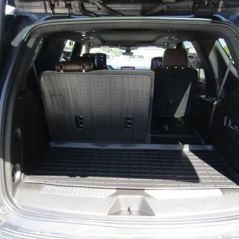 Used 2021 Chevrolet Tahoe High Country w/ Premium Package AWD/4WD image 10