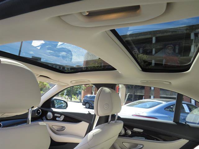 Certified 2023 Mercedes-Benz E 450 4MATIC Sedan w/ Premium Package image 21