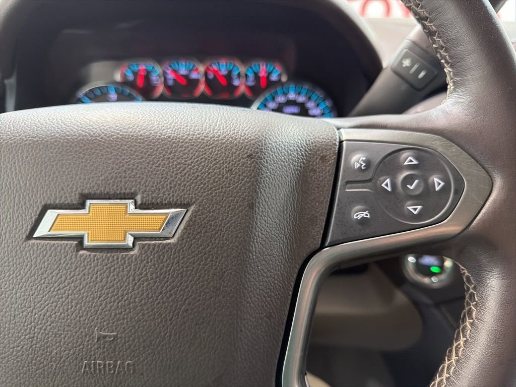 Used 2020 Chevrolet Suburban LT image 29