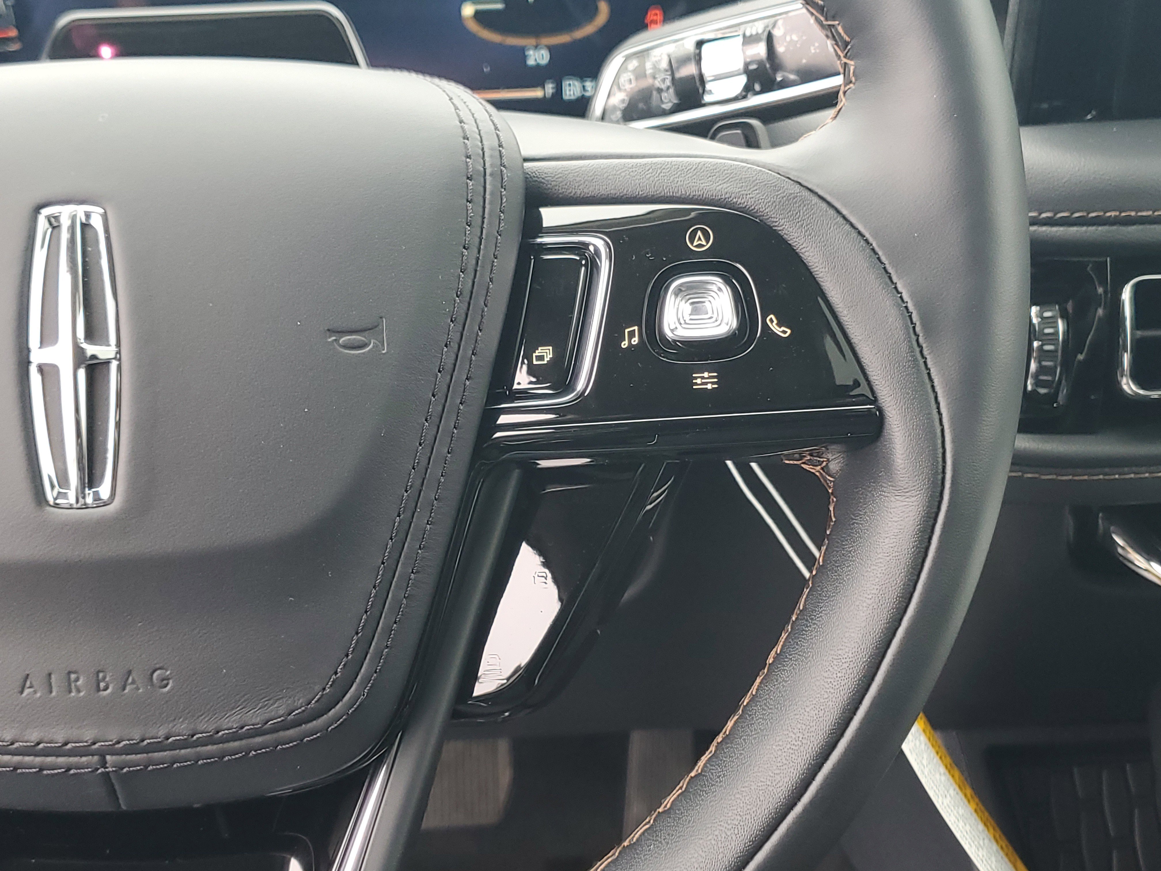 New 2026 Lincoln Aviator Reserve image 16