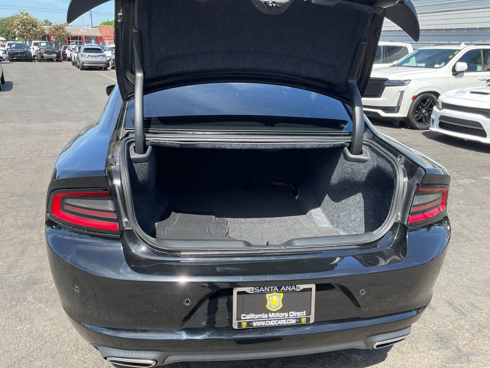 Used 2023 Dodge Charger SXT w/ Blacktop Package RWD image 25