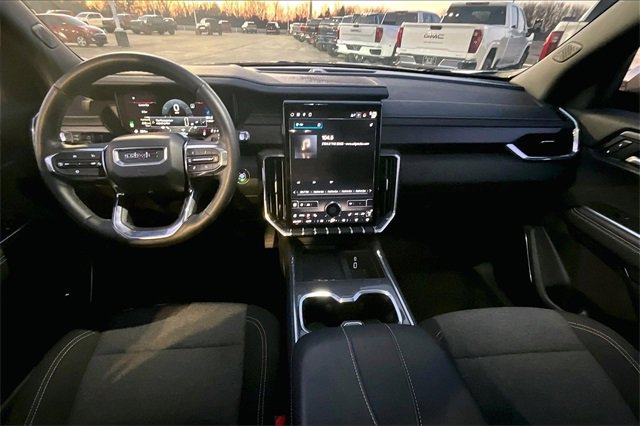 Used 2025 GMC Acadia Elevation image 7