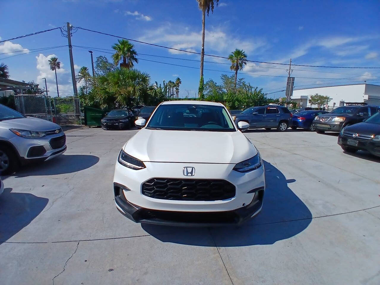 Used 2024 Honda HR-V LX image 1