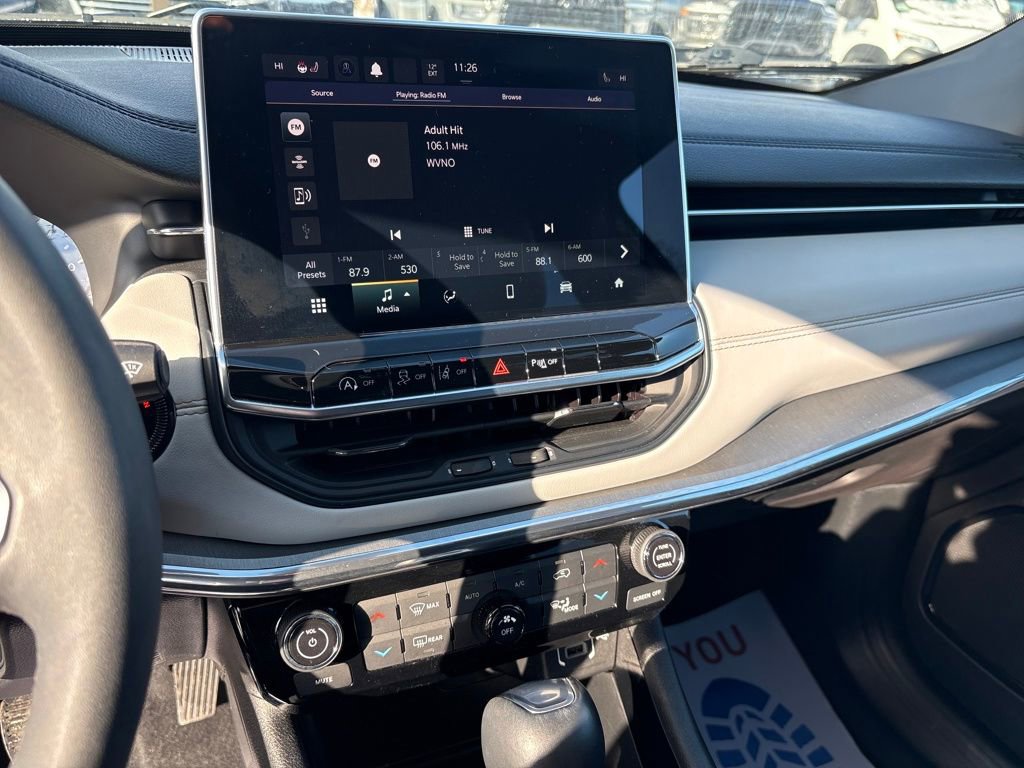 Certified 2023 Jeep Compass Limited image 22