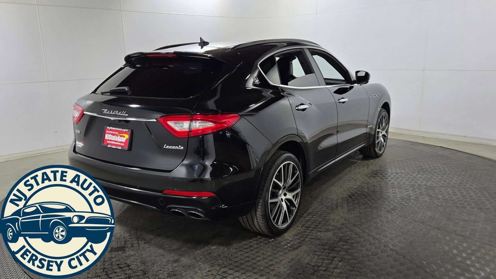 Used 2018 Maserati Levante S GranSport AWD/4WD image 7