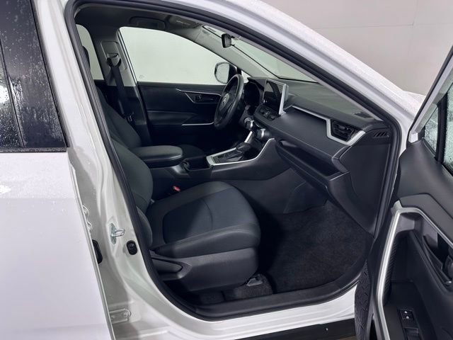 Used 2023 Toyota RAV4 LE image 10