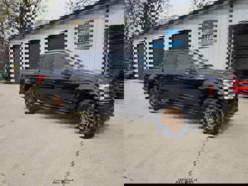 Used 2019 Ford F150 XLT w/ Equipment Group 302A Luxury image 10