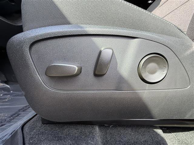 New 2026 Chevrolet Traverse LT w/ Sun and Wheel Package image 15