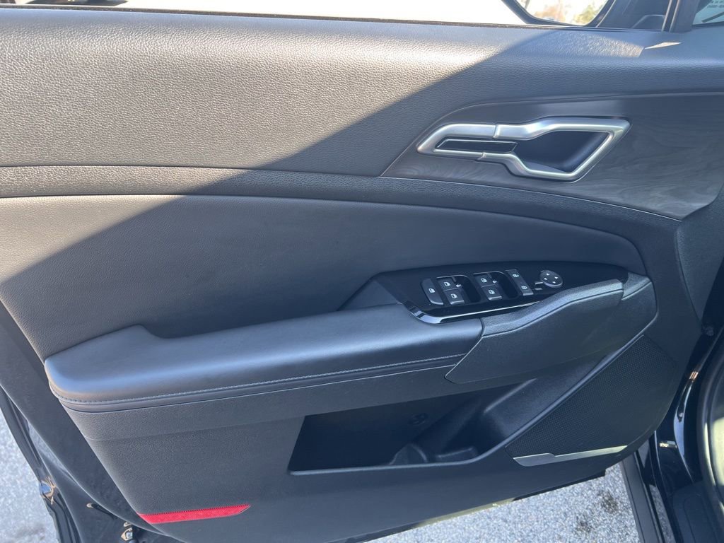 Certified 2023 Kia Sportage X-Line image 7
