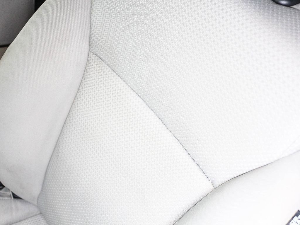 Used 2021 Honda HR-V LX image 25