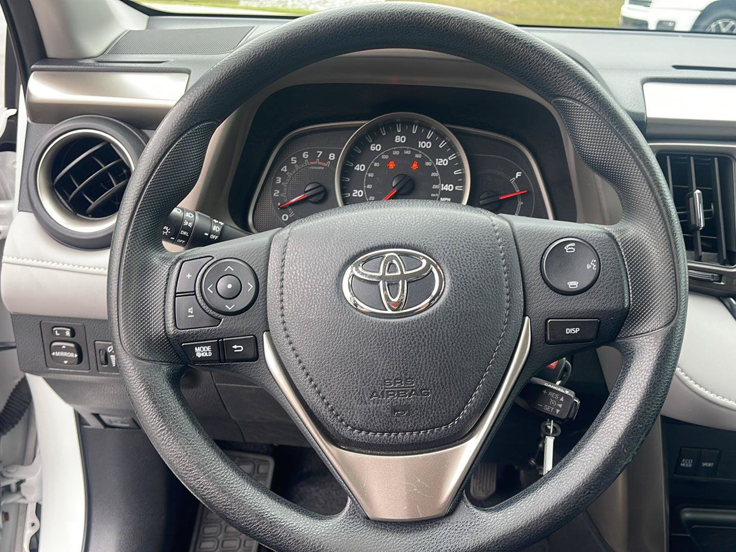Used 2015 Toyota RAV4 XLE AWD/4WD image 22