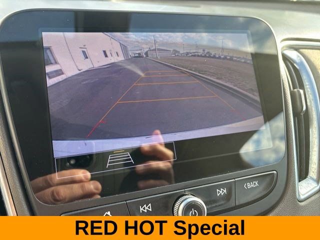 Used 2021 Chevrolet Malibu LT image 23