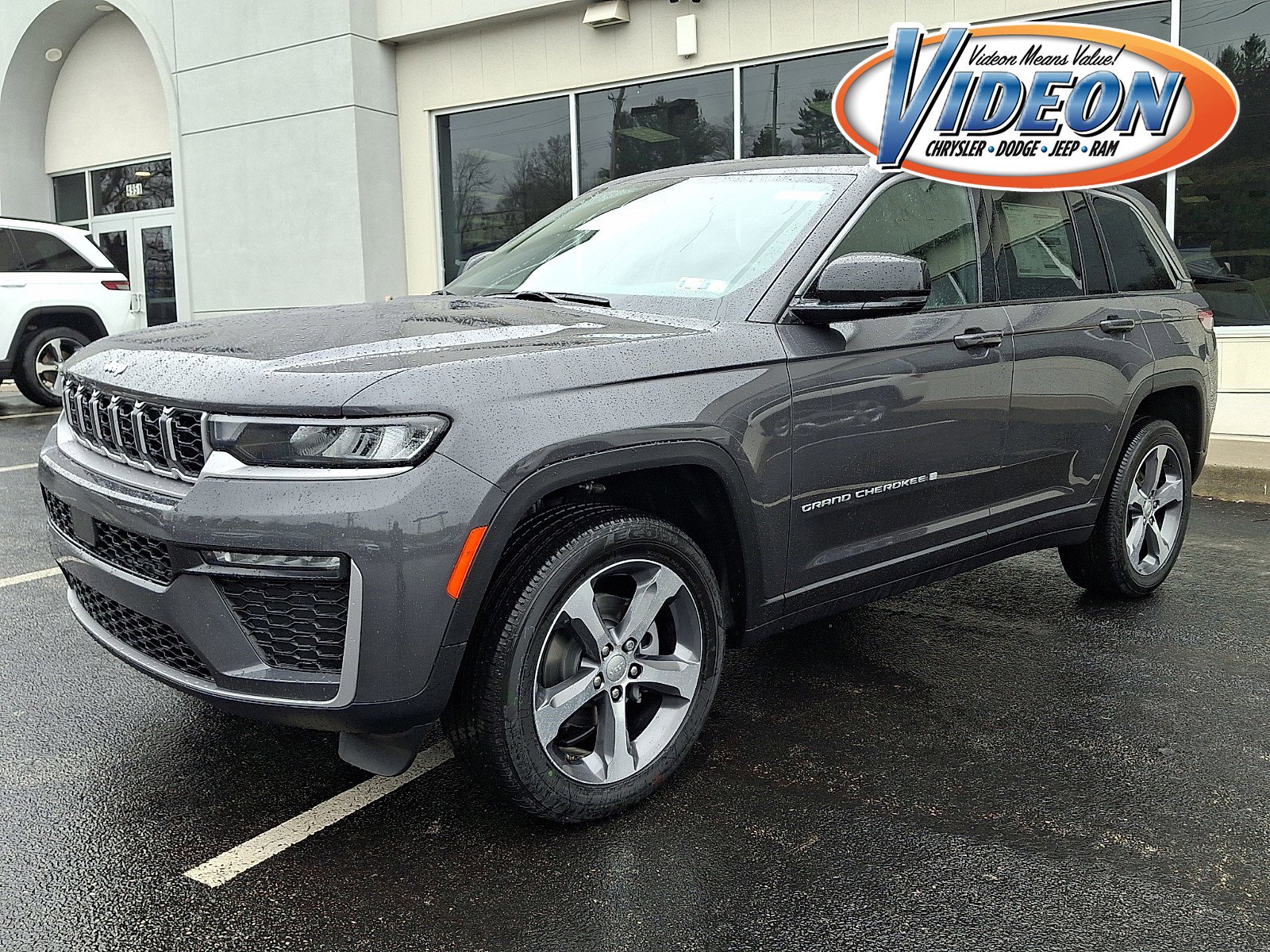 New 2026 Jeep Grand Cherokee Limited