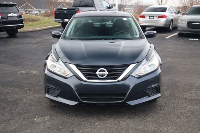 Used 2018 Nissan Altima 2.5 S w/ S Convenience Package image 3