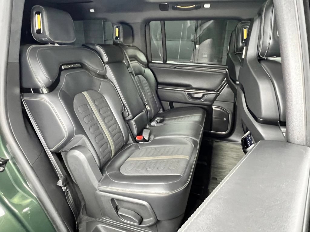 Used 2026 Rivian R1S Adventure Tri AWD/4WD image 18