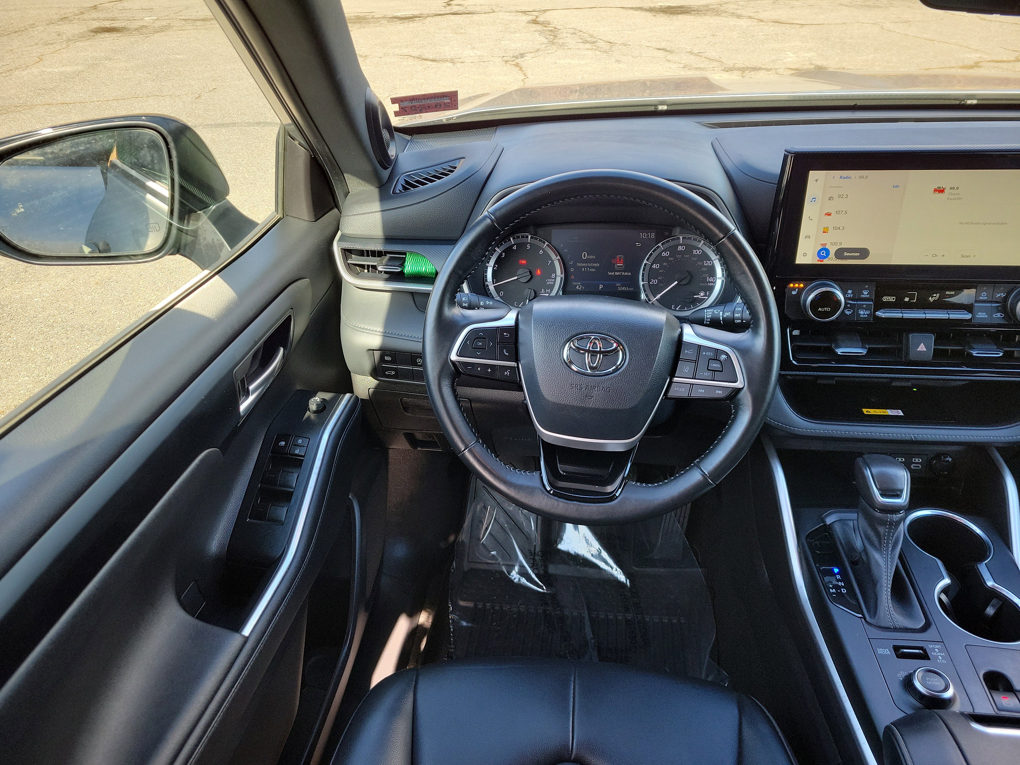 Used 2023 Toyota Highlander XSE image 20