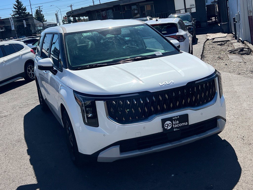 Used 2025 Kia Carnival FWD image 5