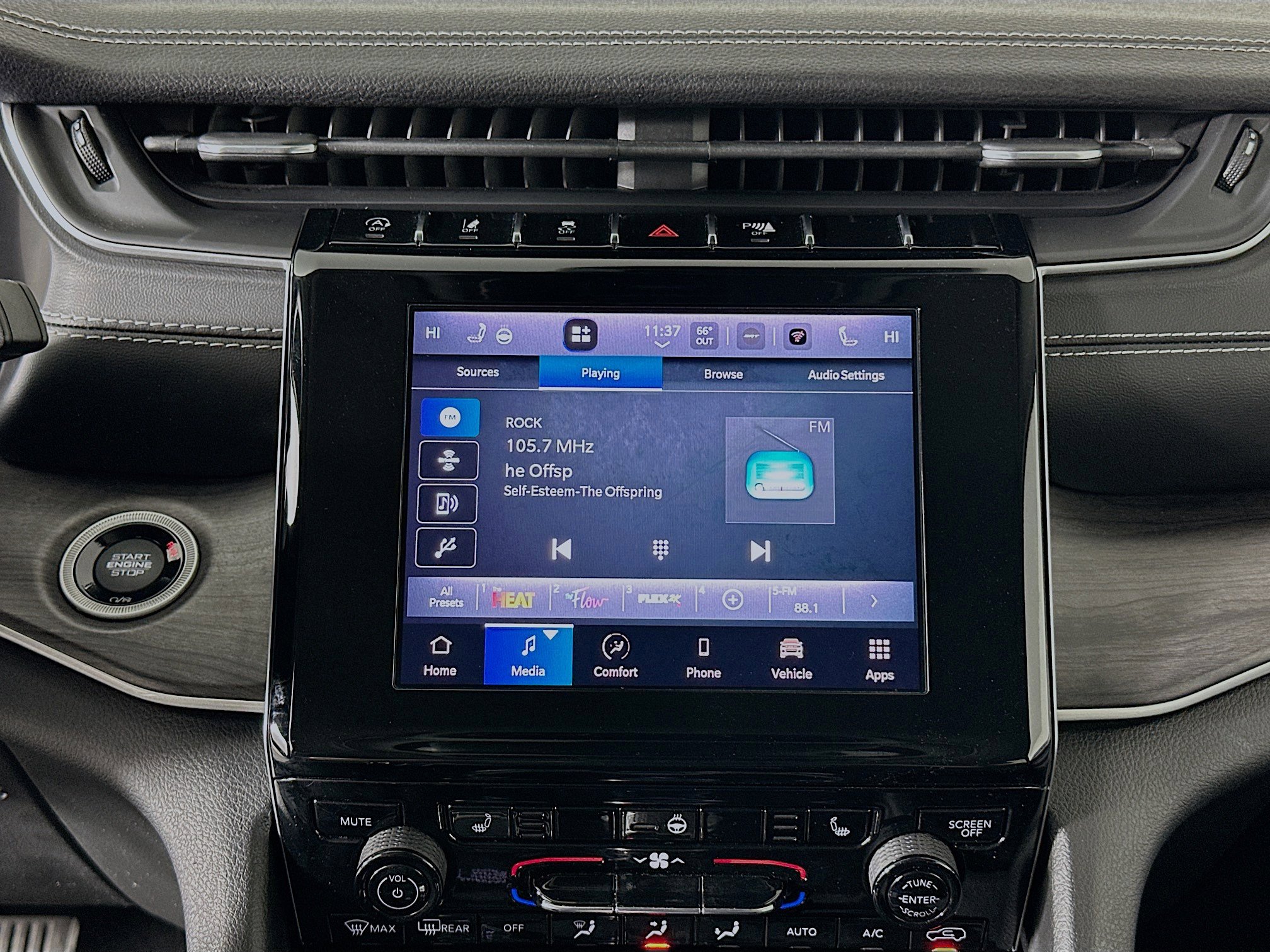 Used 2022 Jeep Grand Cherokee Limited image 21