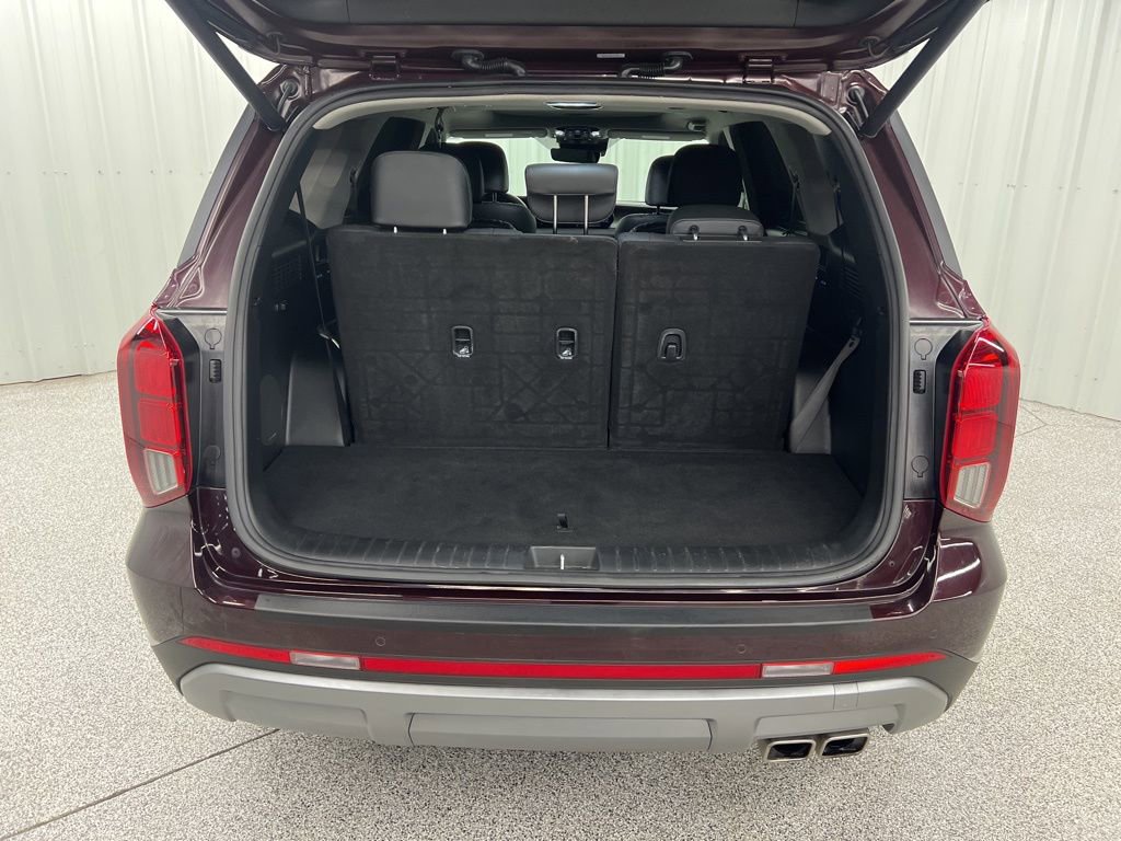 Used 2024 Hyundai Palisade Limited image 9