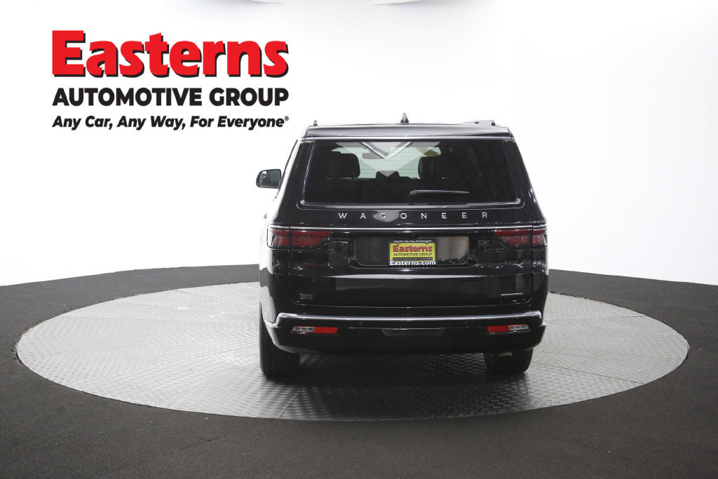 Used 2024 Jeep Wagoneer L Series II w/ Flexible Seating Group RWD image 43