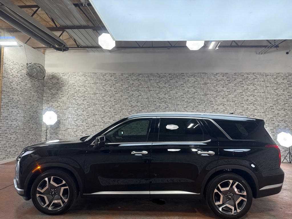 Used 2025 Hyundai Palisade SEL FWD image 4