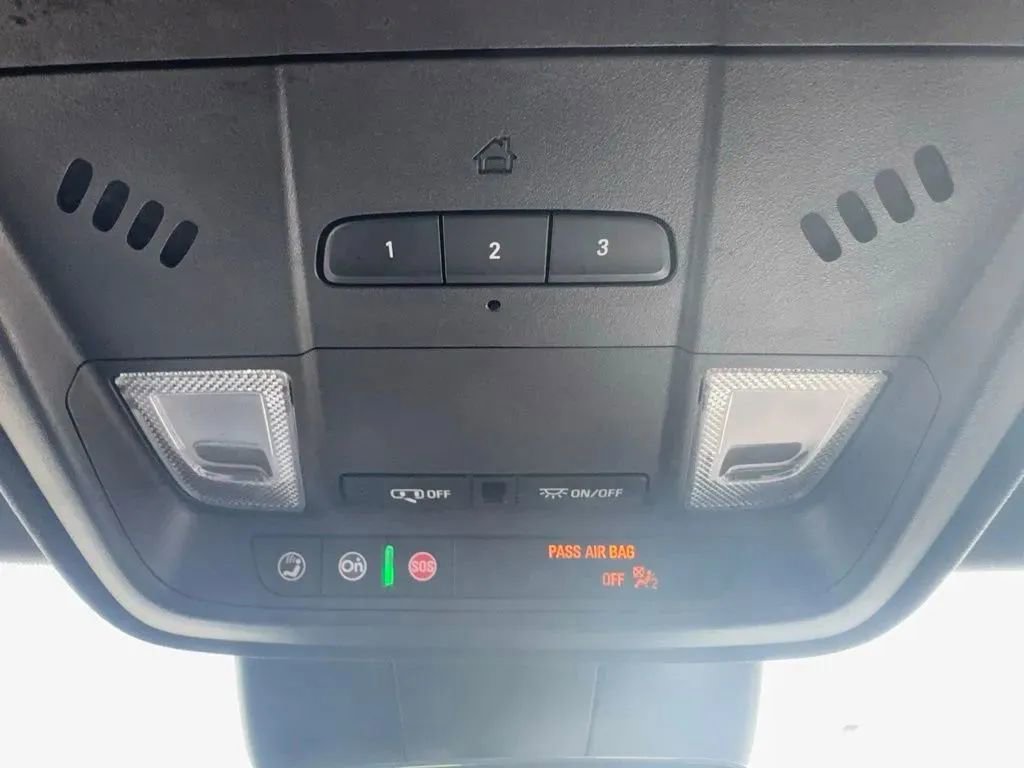 Used 2024 Cadillac XT4 Premium Luxury image 28