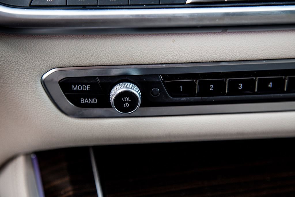 Used 2020 BMW X5 M50i image 17