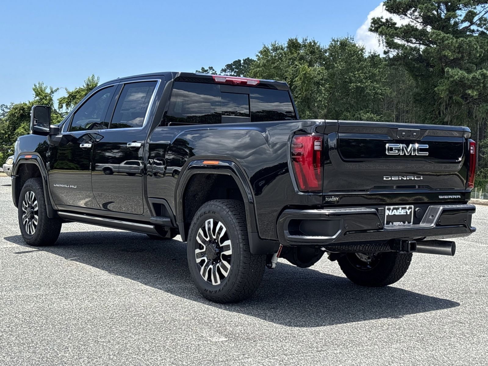 New 2025 GMC Sierra 3500 Denali Ultimate image 35