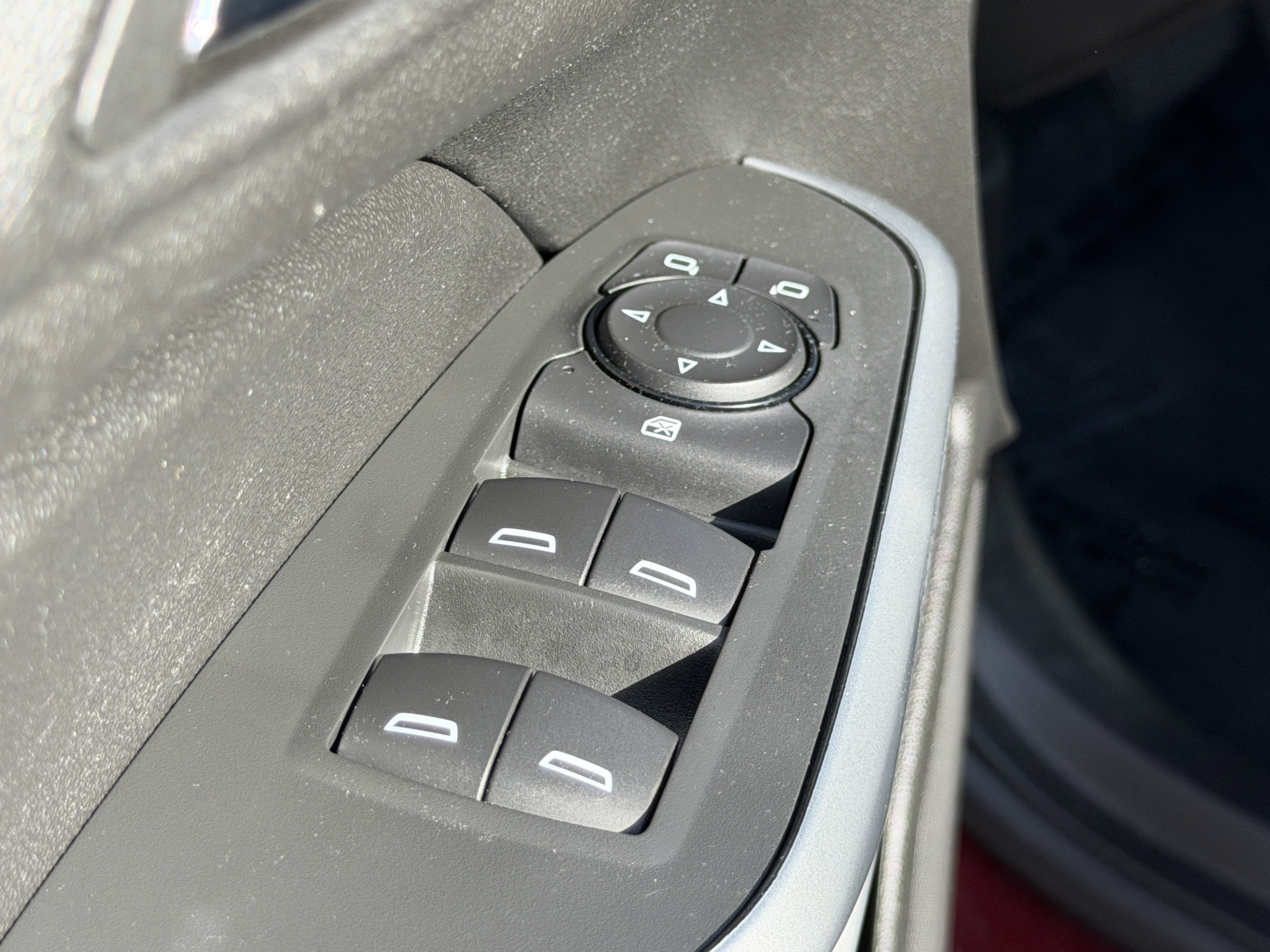 Used 2024 Chevrolet Trax LS image 14