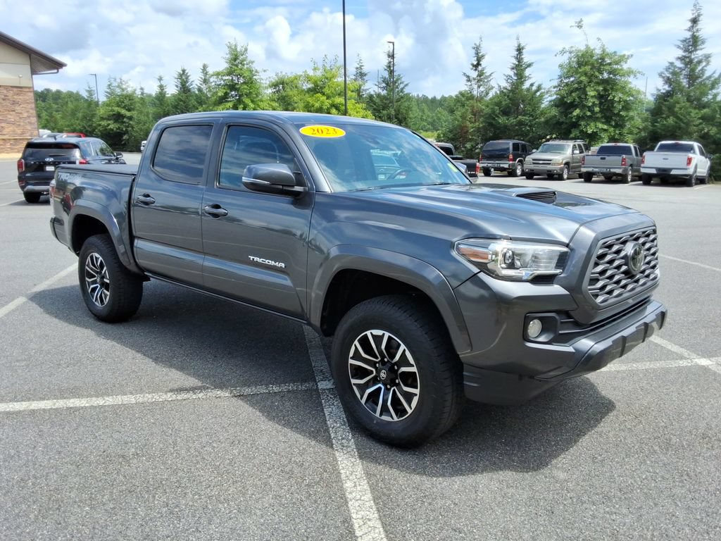 Used 2023 Toyota Tacoma TRD Sport w/ Technology Package AWD/4WD video 3