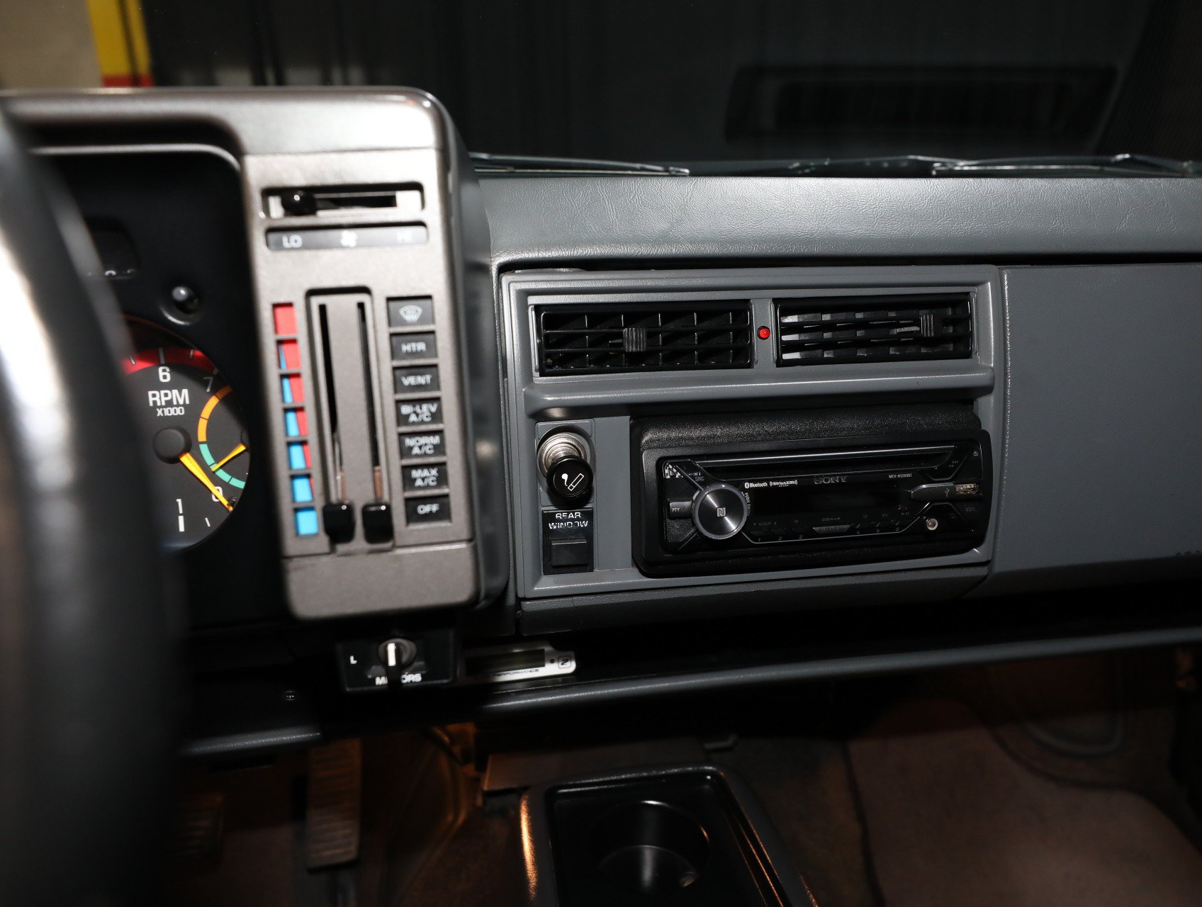 Used 1993 GMC Typhoon AWD/4WD image 53