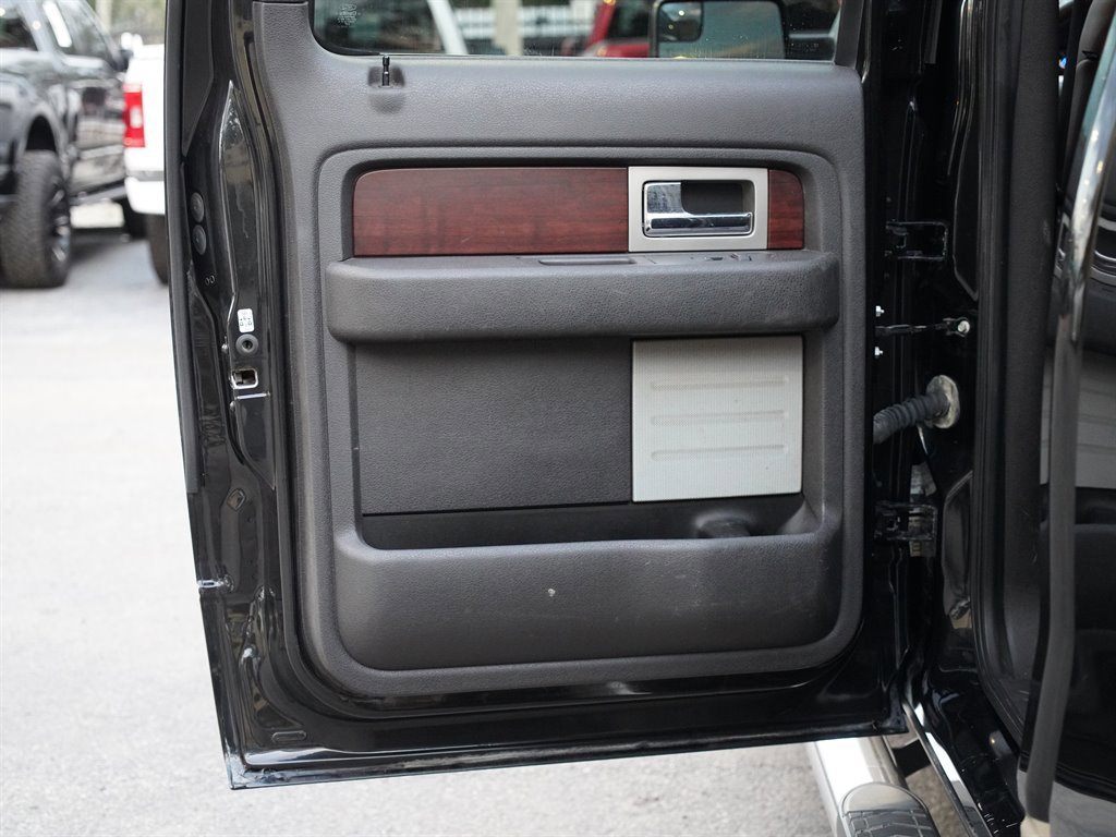 Used 2013 Ford F150 King Ranch w/ King Ranch Luxury Pkg image 41