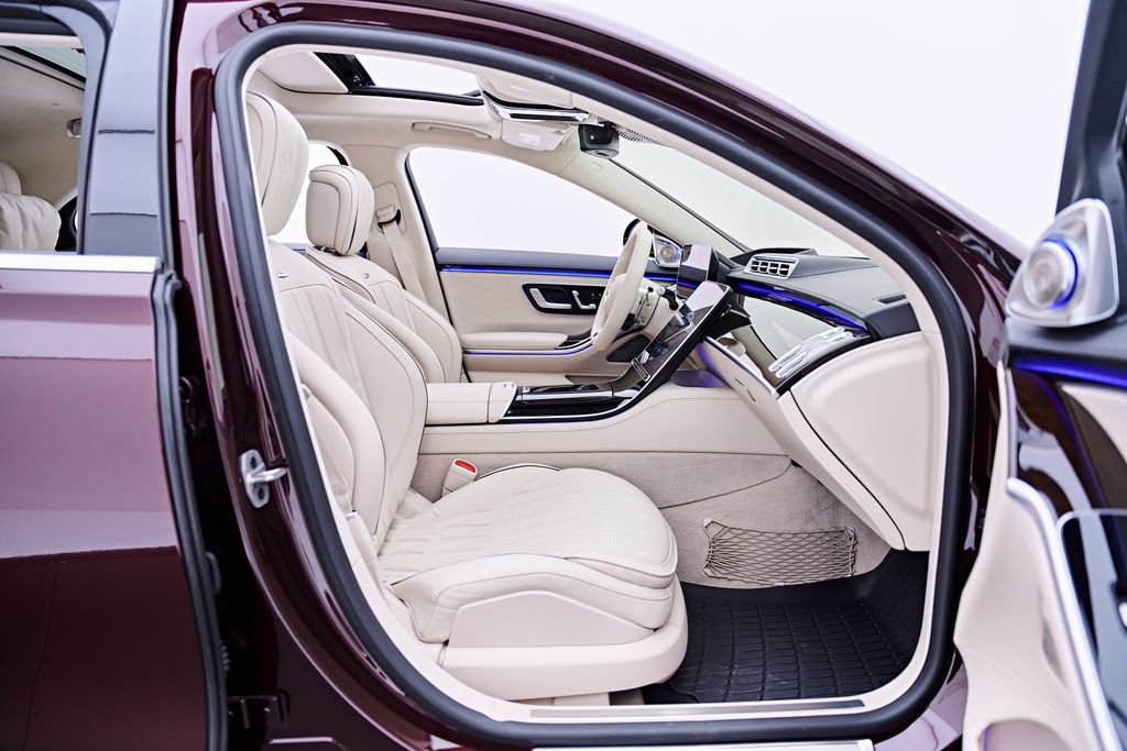 Used 2024 Mercedes-Benz S 63 AMG S image 34