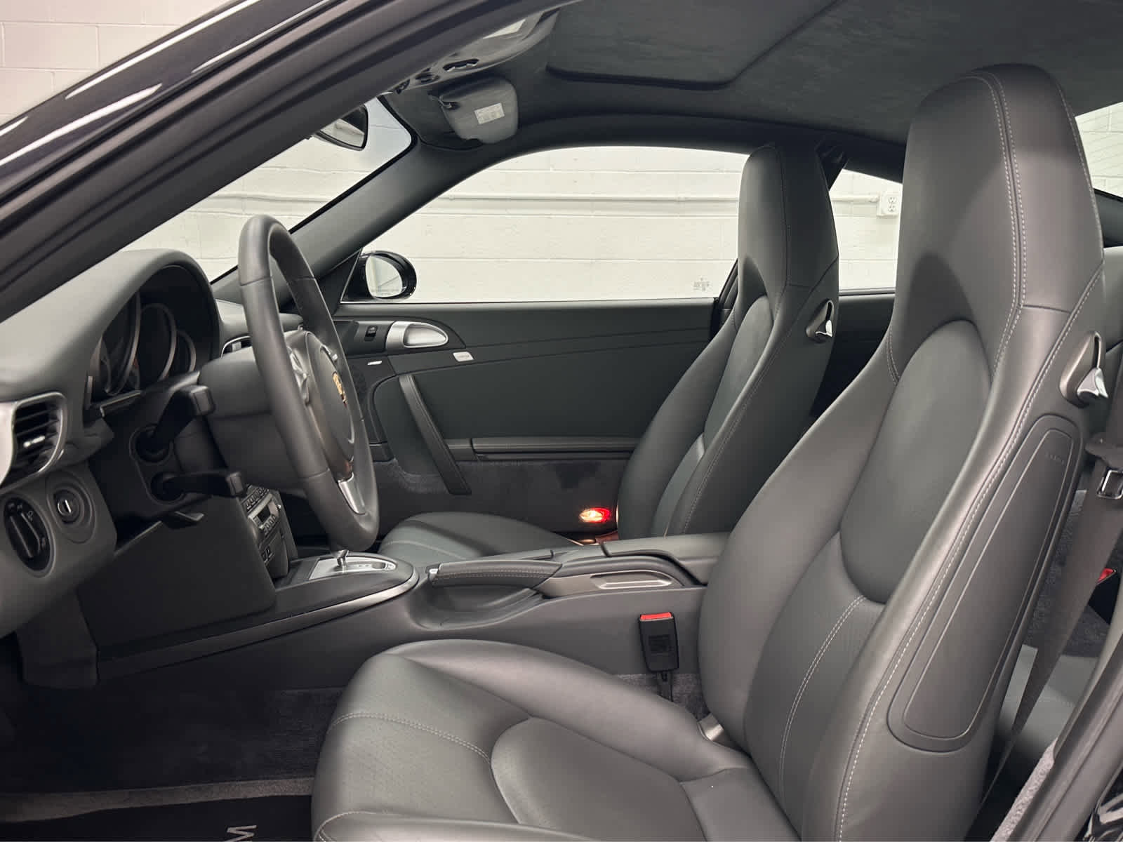 Used 2006 Porsche 911 Carrera S RWD image 11