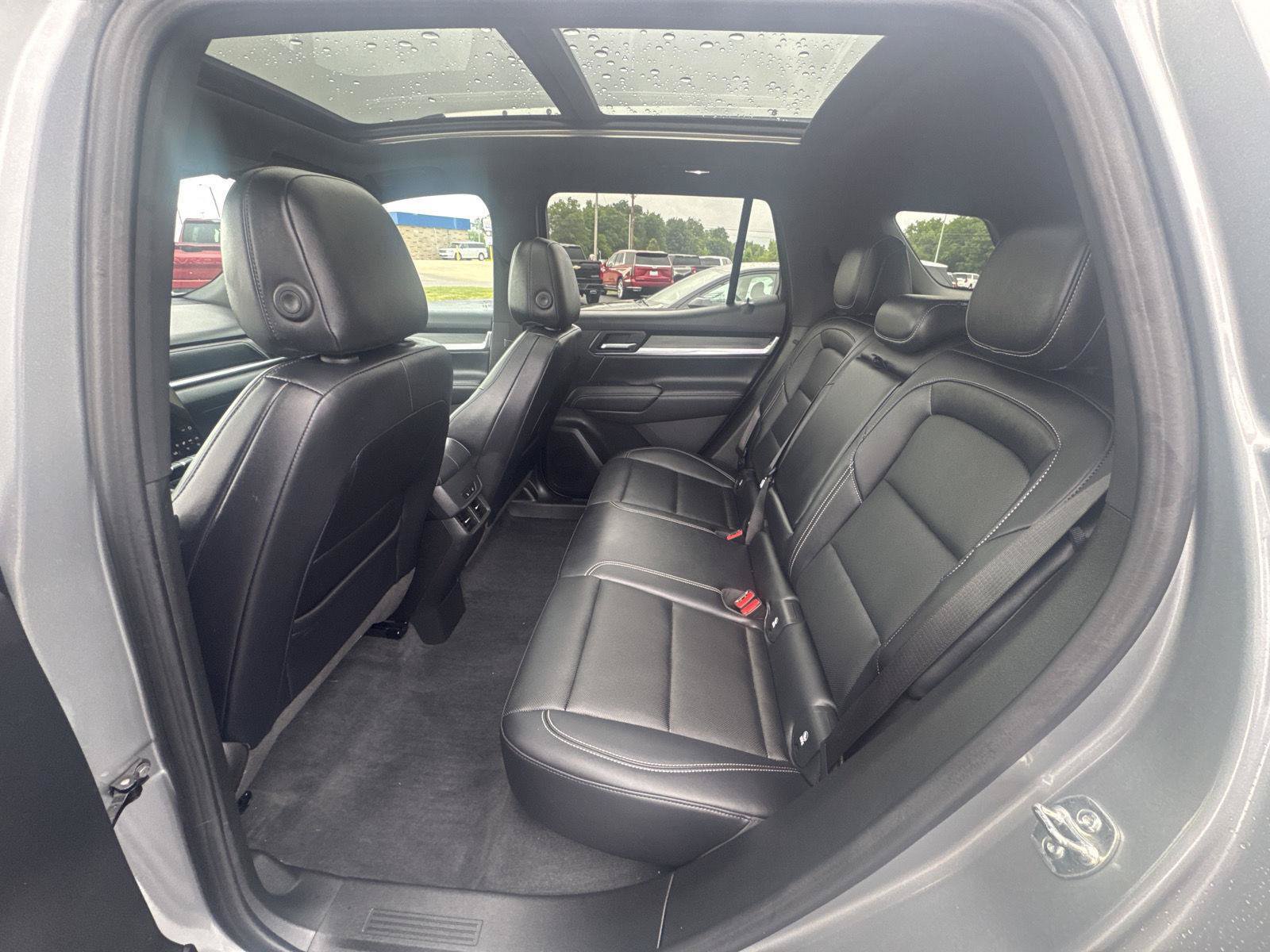 Used 2026 GMC Terrain Elevation w/ Elevation Premium Package AWD/4WD image 10