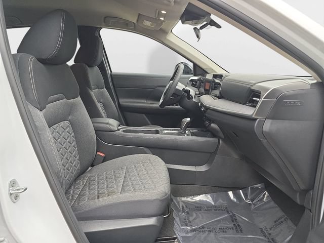 Used 2026 Nissan Kicks SV FWD image 36