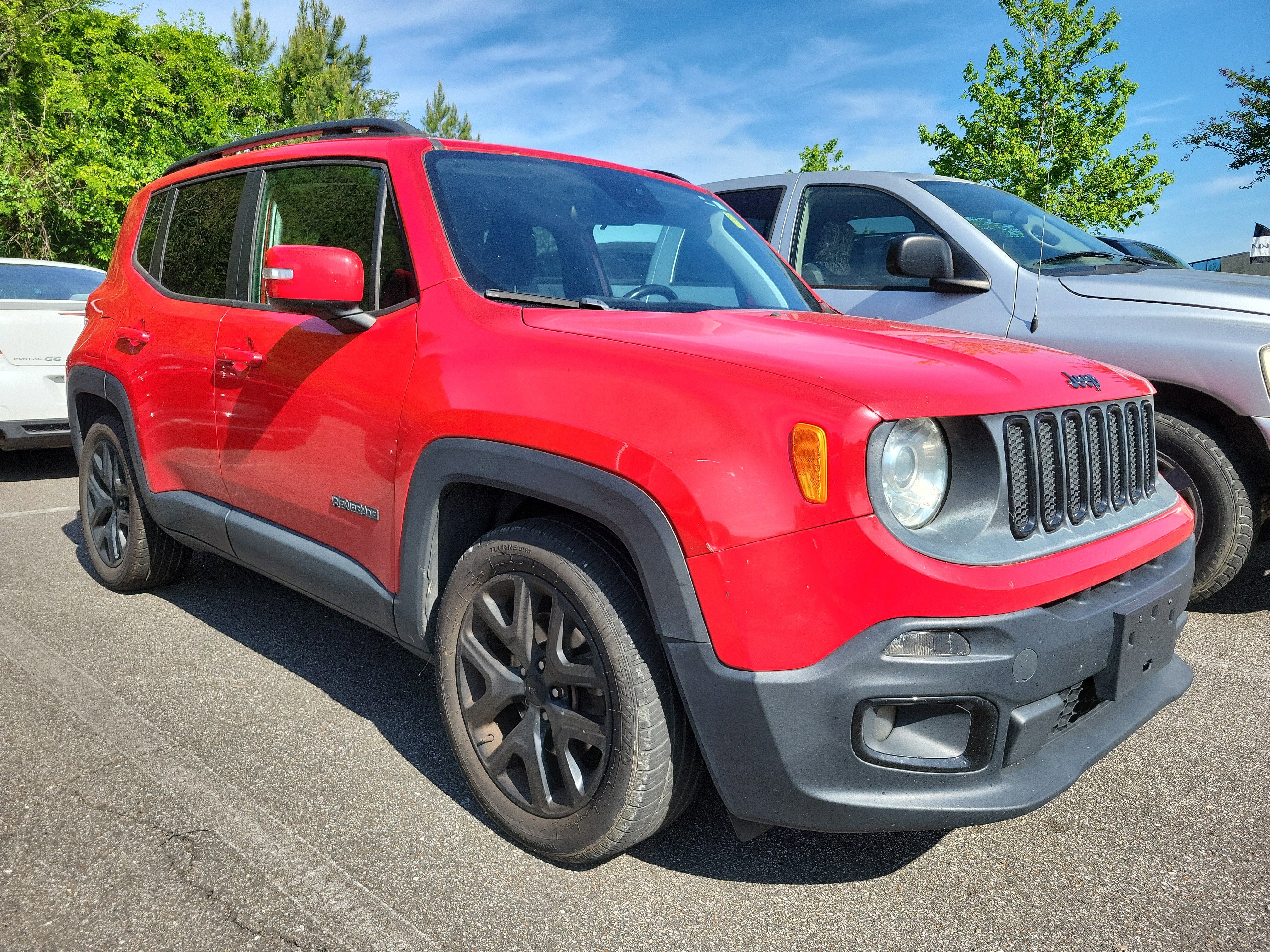 Used 2018 Jeep Renegade Altitude w/ Advanced Technology Group FWD image 1