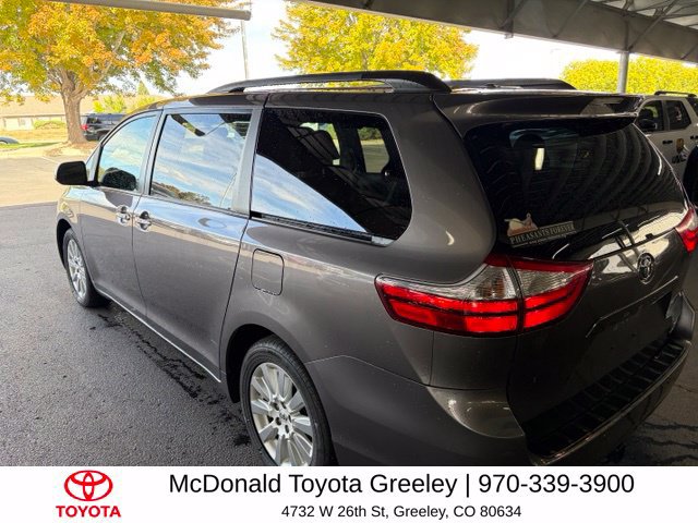 Used 2015 Toyota Sienna XLE w/ XLE Navigation Package AWD/4WD image 7