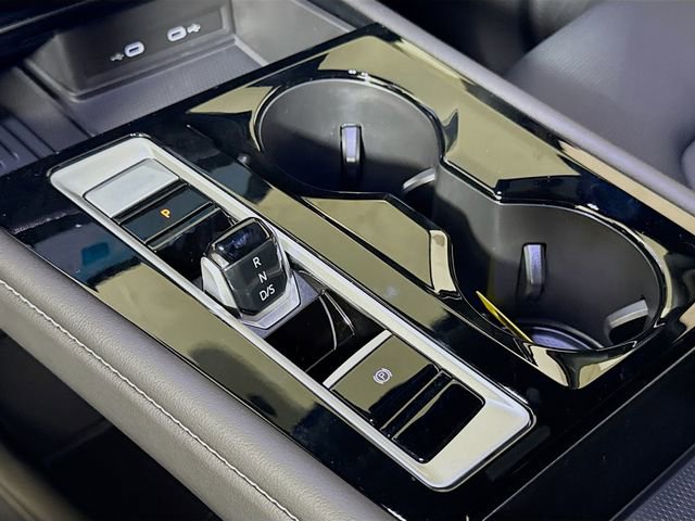 New 2026 Volkswagen Atlas Cross Sport SEL R-Line image 11