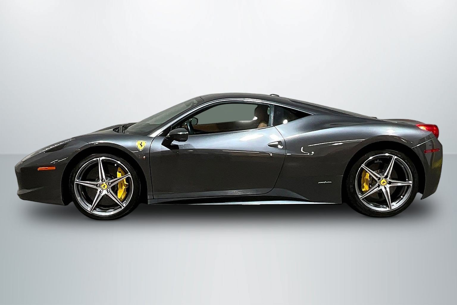 Used 2014 Ferrari 458 Italia Coupe RWD image 8